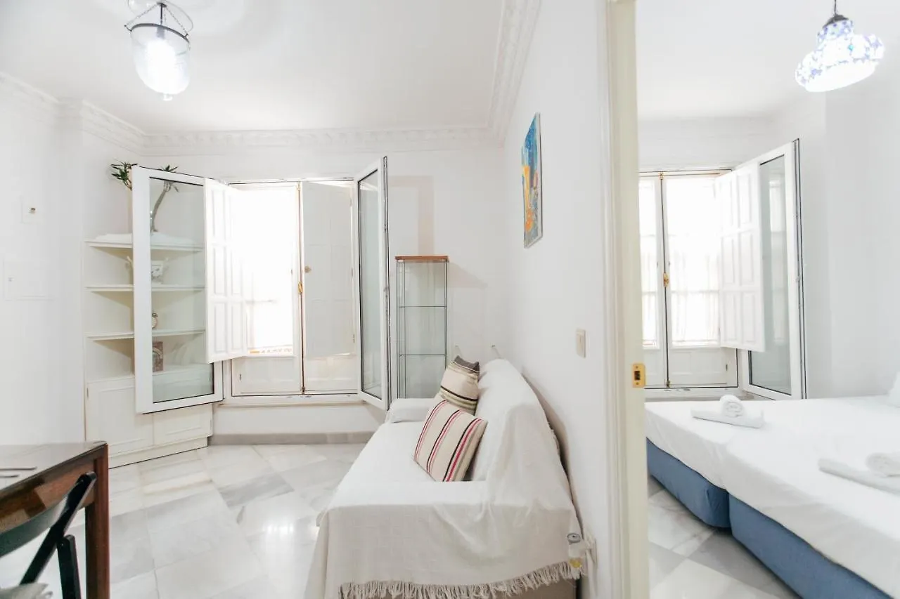 Cozy And Bright- 1Bd 1Bth - La Alfalfa Seville Spain