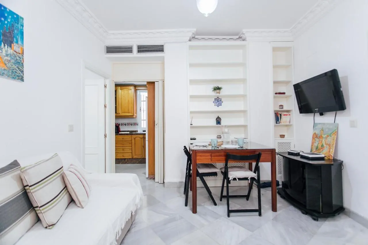 Cozy And Bright- 1Bd 1Bth - La Alfalfa Seville Spain