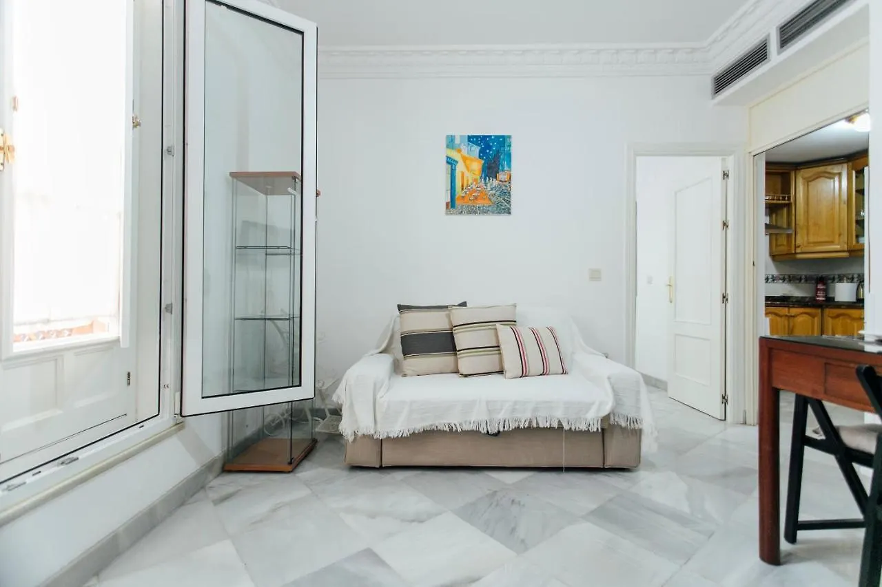 Cozy And Bright- 1Bd 1Bth - La Alfalfa Seville